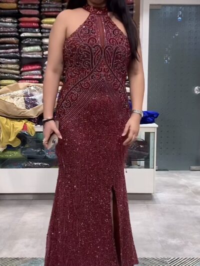 0A5EDAC8-496C-419A-BCC5-5181CA3DC9BB Halter Neck bodycon gown