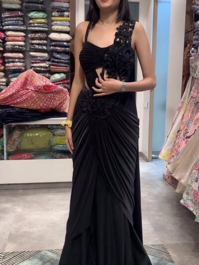 7E24CFB1-332F-4B0A-A613-36FC91F64926 Black drape gown