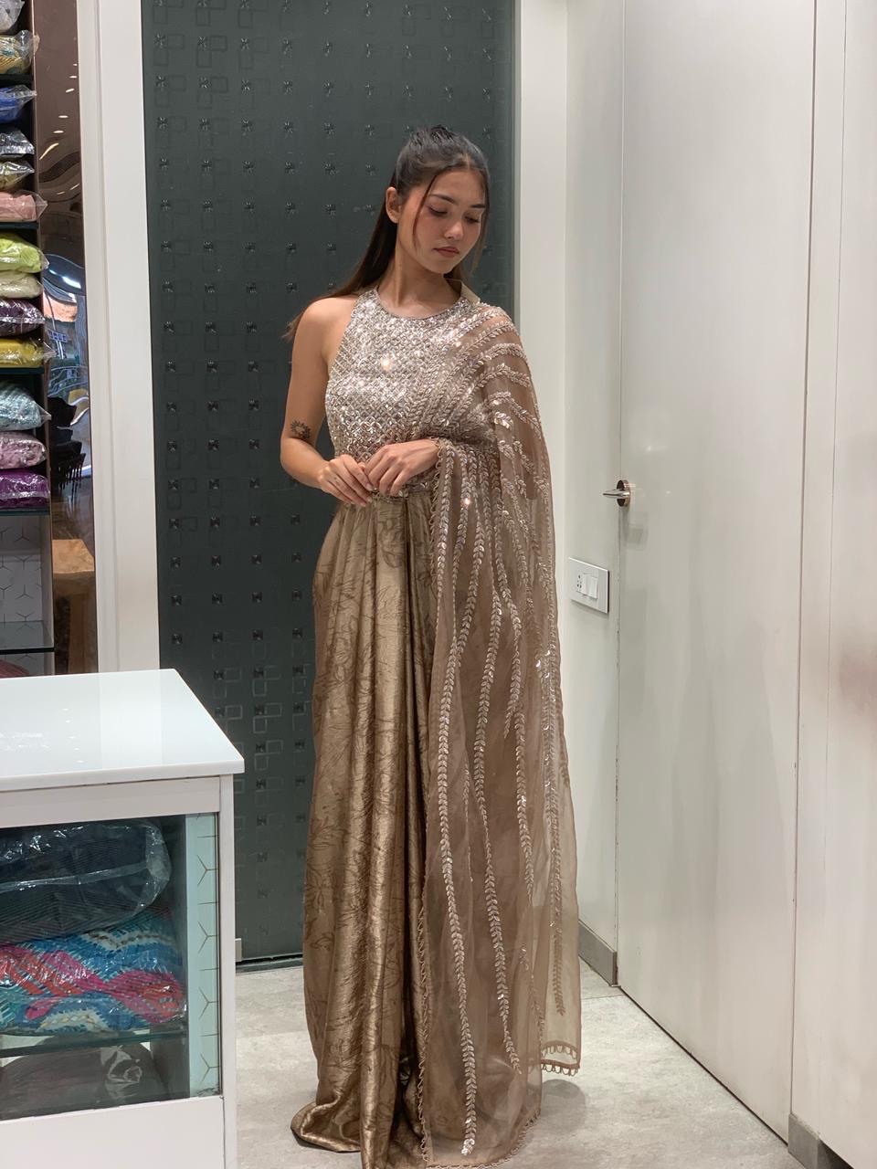 21521204 FF50 44B1 A432 3DF18785DD06