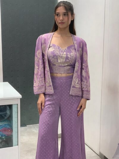 F4B0A90D 00F5 41D6 AA4B BAC2B730DA37